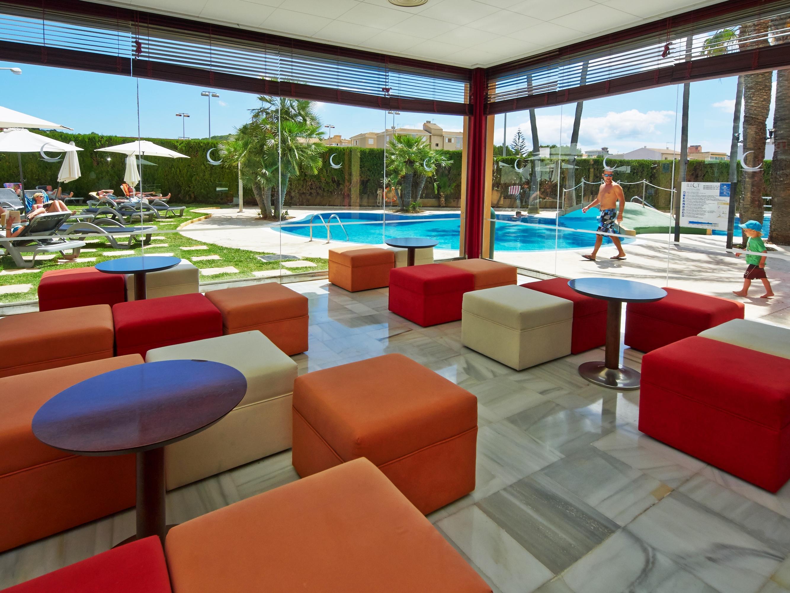 Hotel Illot Suites Cala Ratjada  Exterior photo