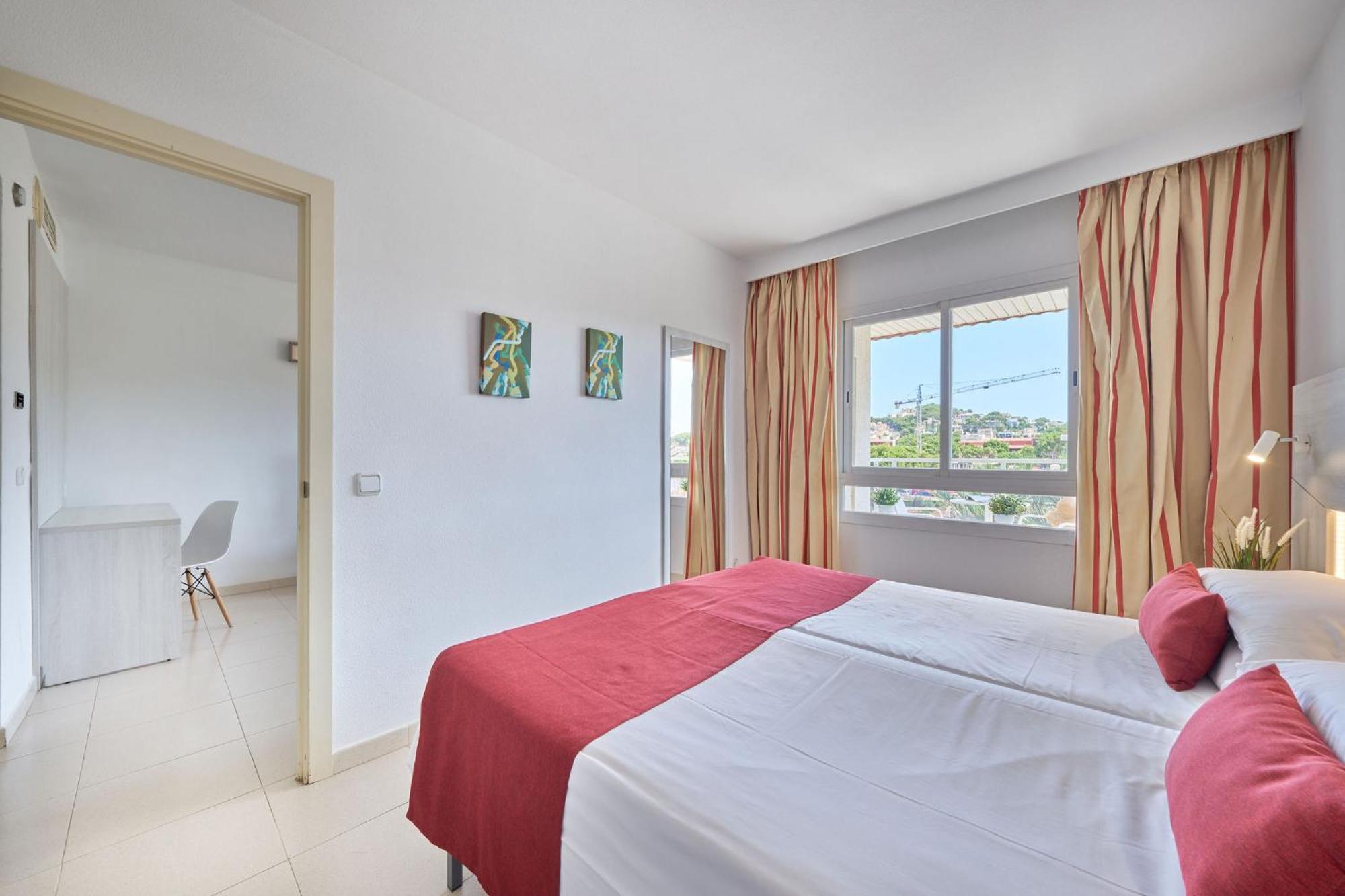 Hotel Illot Suites Cala Ratjada  Exterior photo