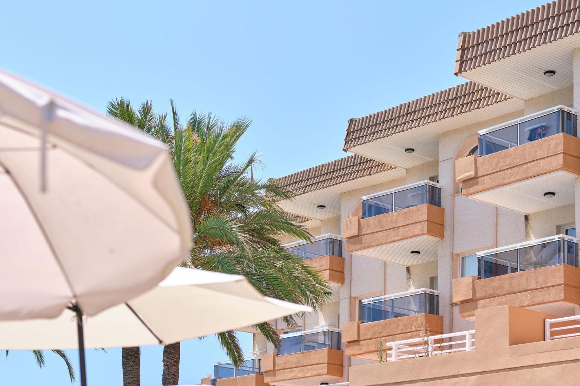 Hotel Illot Suites Cala Ratjada  Exterior photo